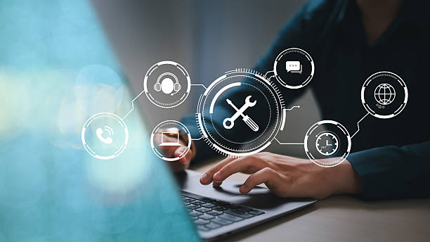 Aprenda como ferramentas digitais aumentam produtividade, organização e colaboração na formação de equipes modernas.